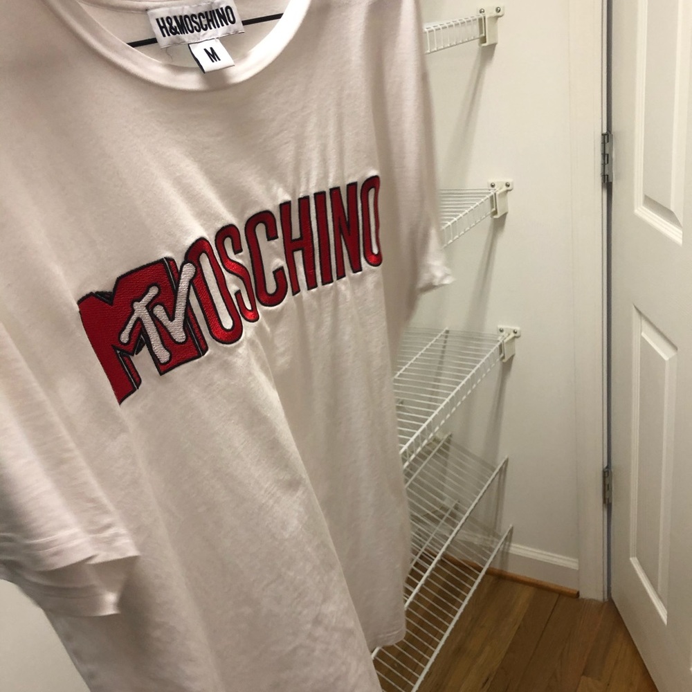 MOSCHINO x H&M T-shirt - Picture 2 of 2